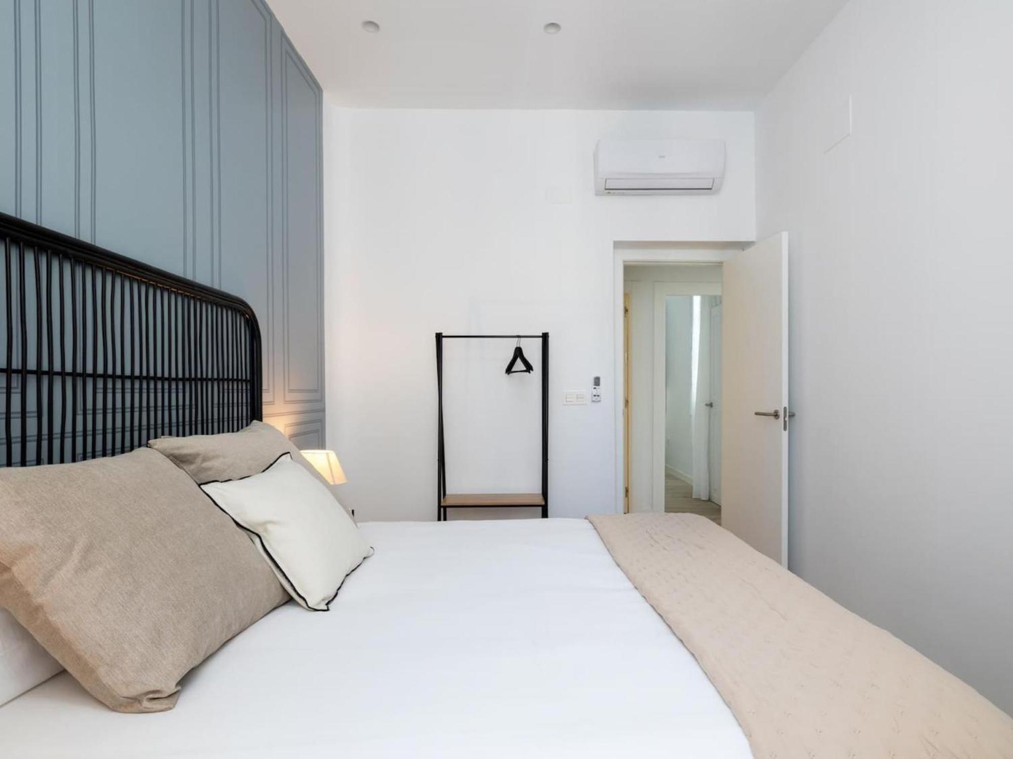 Bright And Elegant Gran Via Apartments Granada Exterior photo